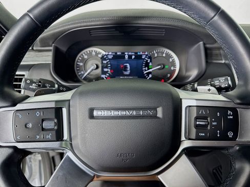 Used 2023 Land Rover Discovery S R-Dynamic image 16
