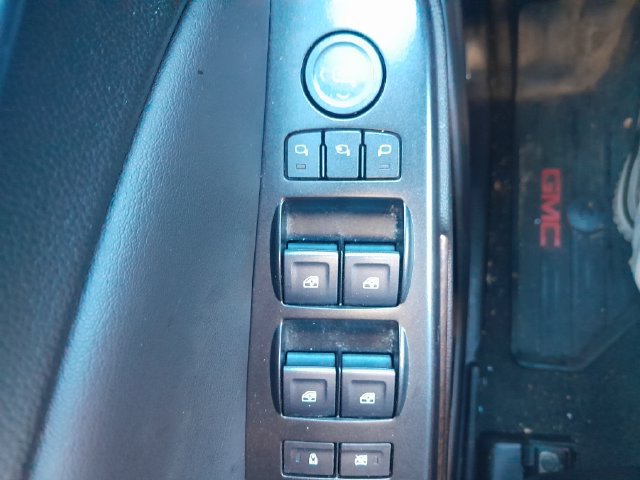 Used 2020 GMC Yukon SLT w/ Premium Edition AWD/4WD image 8