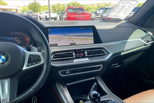 Used 2023 BMW X5 xDrive40i w/ M Sport Package AWD/4WD image 6
