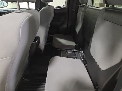 Used 2019 Toyota Tacoma SR5 image 14