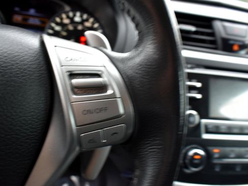 Used 2016 Nissan Altima 3.5 SR image 16