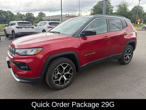 Used 2025 Jeep Compass Limited AWD/4WD image 7