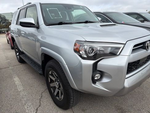 Used 2024 Toyota 4Runner TRD Off-Road image 3