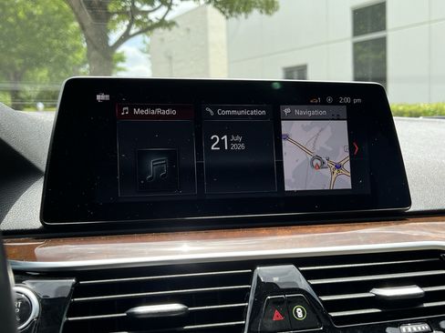 Used 2019 BMW 530i w/ Convenience Package RWD image 23