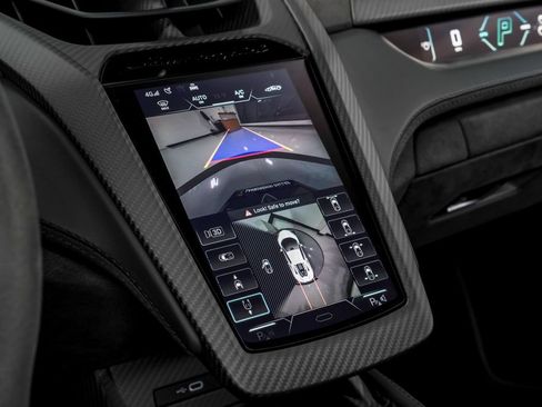 Used 2024 Lamborghini Revuelto image 26