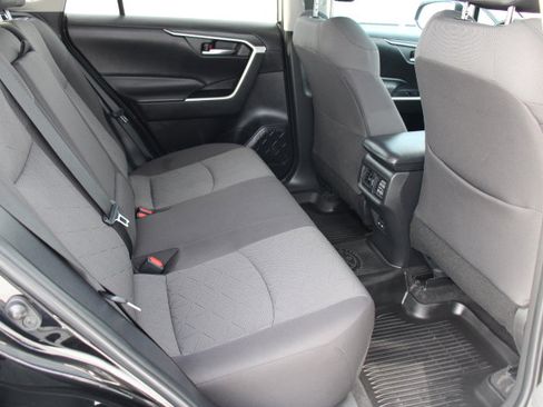 Certified 2023 Toyota RAV4 XLE image 19