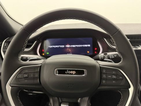 New 2026 Jeep Grand Cherokee Laredo image 23