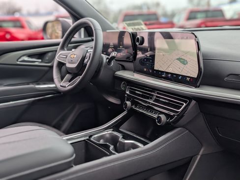 New 2026 Chevrolet Traverse LT w/ Driver Confidence Package image 34