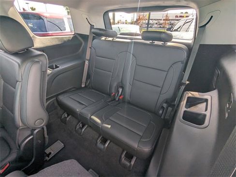 Used 2021 GMC Acadia SLT image 14