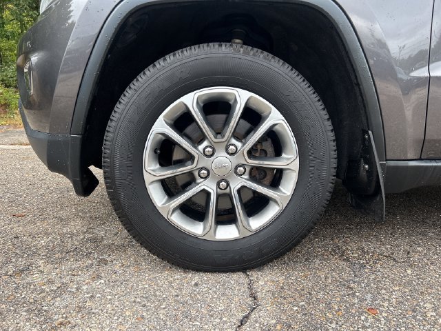 Used 2016 Jeep Grand Cherokee Limited AWD/4WD image 11