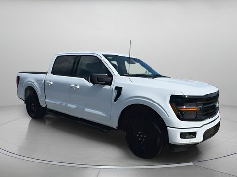 New 2025 Ford F150 XLT w/ Equipment Group 302A MID image 2