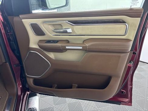 Used 2019 RAM 1500 Laramie AWD/4WD image 32