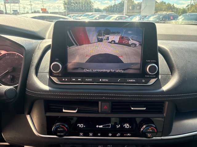 Used 2024 Nissan Rogue SV FWD image 26