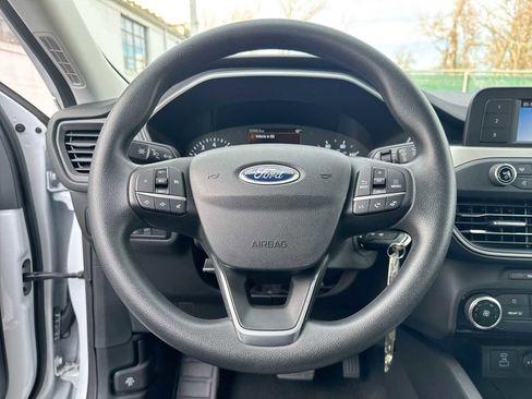 Used 2022 Ford Escape S image 23