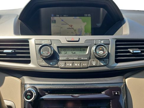 Used 2016 Honda Odyssey Touring Elite image 24