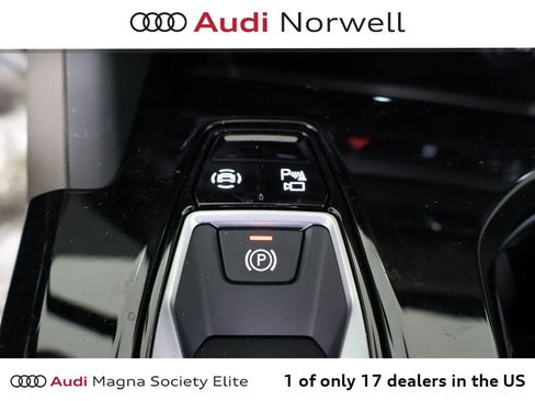 Used 2025 Audi Q5 Premium Plus AWD/4WD image 5