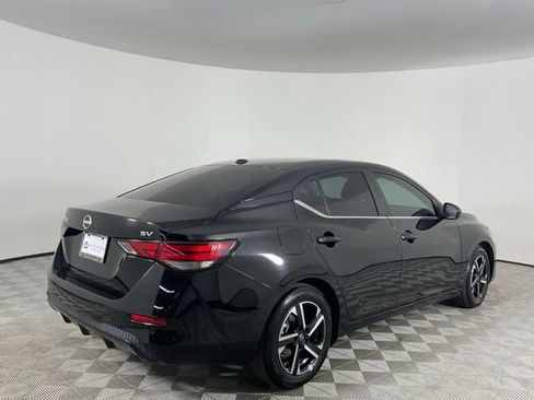 Used 2024 Nissan Sentra SV FWD image 5