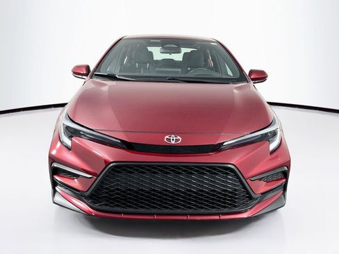 Used 2025 Toyota Corolla SE FWD image 2