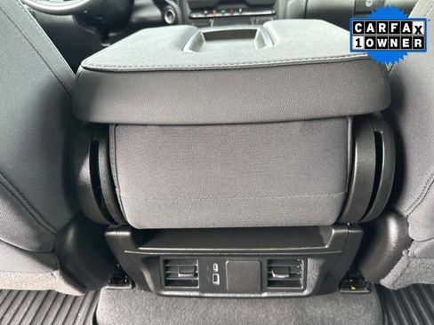 Used 2024 Chevrolet Silverado 1500 Custom image 21