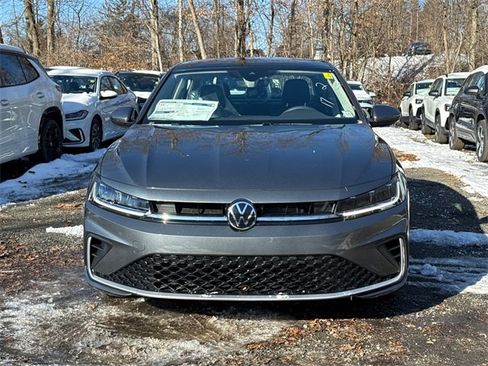 New 2026 Volkswagen Jetta SE image 6