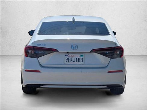 Used 2023 Honda Civic EX image 7