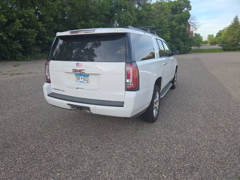 Used 2016 GMC Yukon XL SLE w/ Convenience Package AWD/4WD image 12