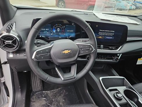 New 2026 Chevrolet Equinox LT w/ Safety and Technology Package FWD image 12
