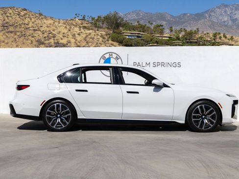 Used 2023 BMW 740i RWD image 6