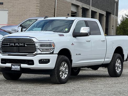 Used 2024 RAM 2500 Laramie image 8