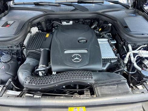 Used 2019 Mercedes-Benz GLC 300 4MATIC image 33