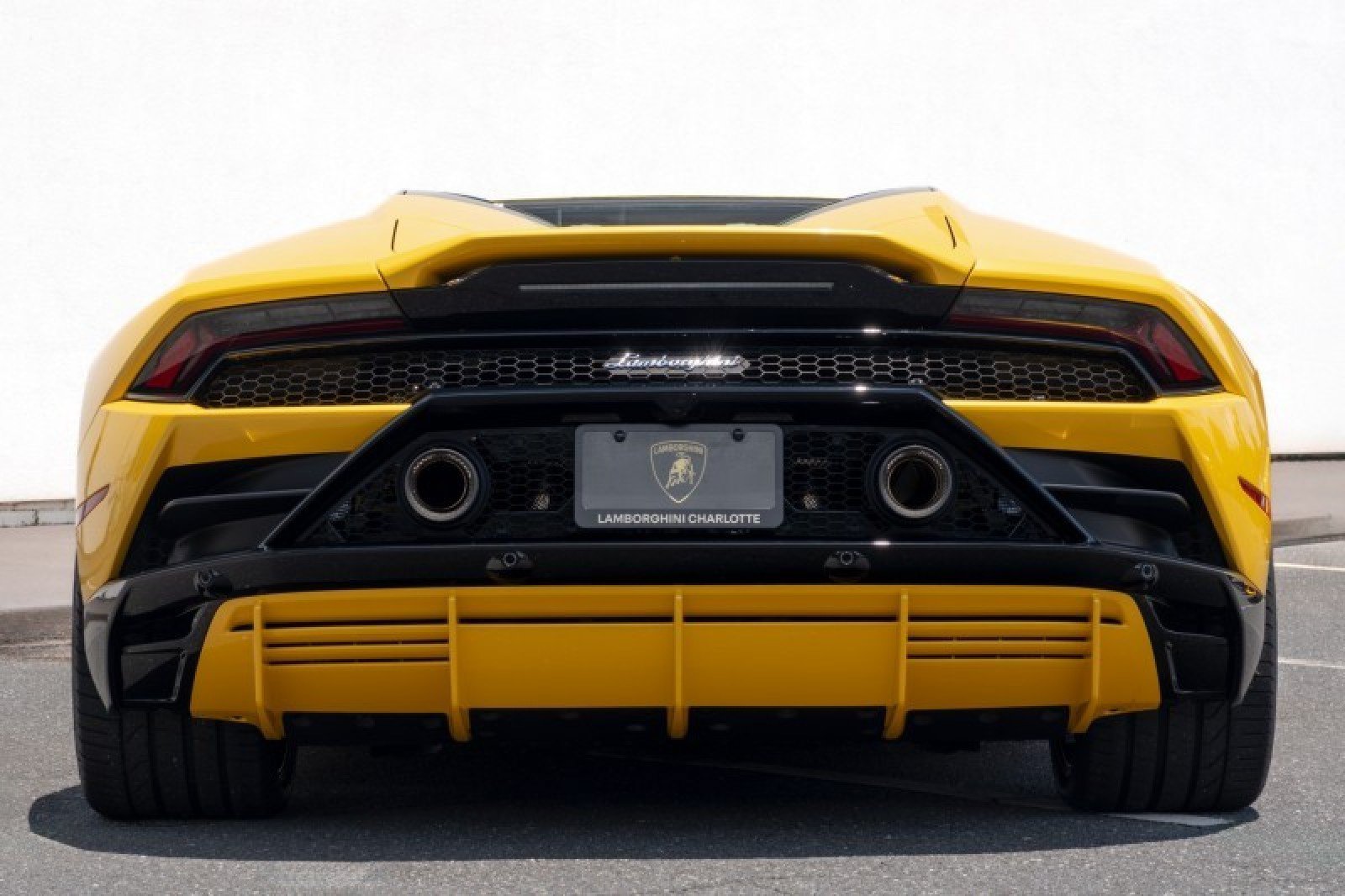 Used 2024 Lamborghini Huracan EVO AWD/4WD image 5