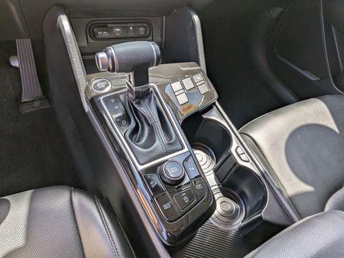 Certified 2024 Kia Sportage EX FWD image 26