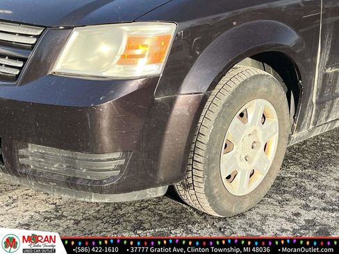 Used 2010 Dodge Grand Caravan SE image 8