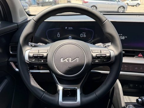 Used 2023 Kia Sportage EX FWD image 34