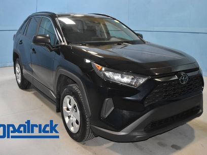 Used 2021 Toyota RAV4 LE w/ Carpet Mat Package (TMS)