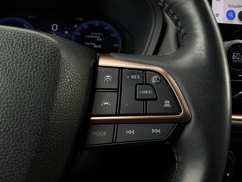 Used 2024 Toyota Grand Highlander AWD Hybrid image 47