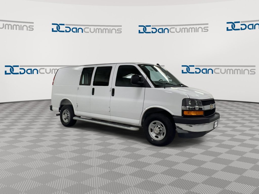Used 2025 Chevrolet Express 2500 w/ Driver Convenience Package RWD image 2