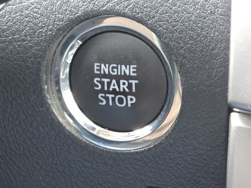 Used 2022 Toyota 4Runner Limited image 14