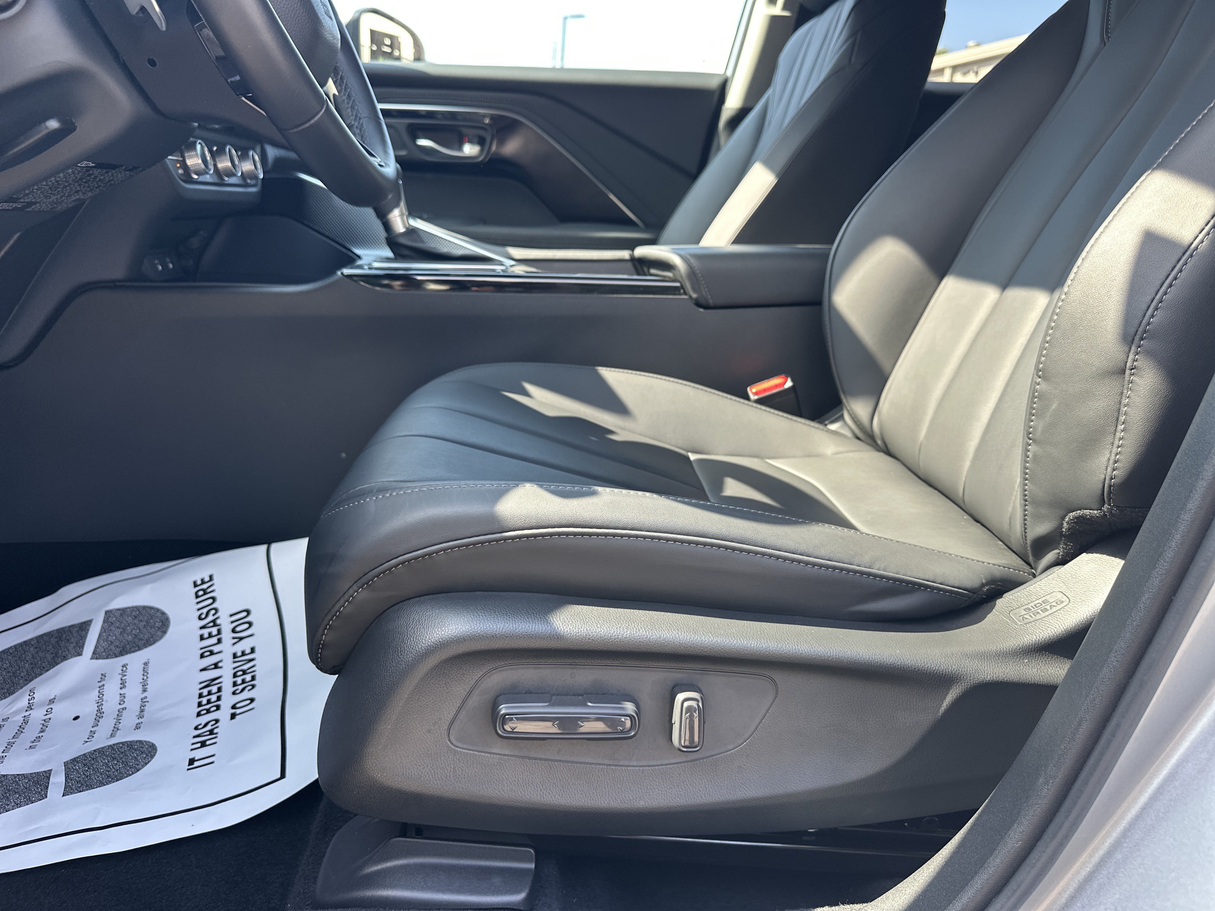 Certified 2025 Acura ADX FWD image 9