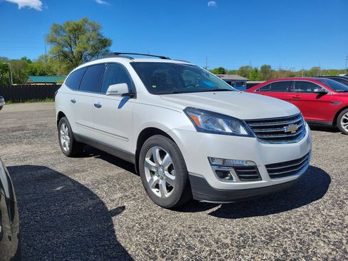 Used 2017 Chevrolet Traverse Premier AWD/4WD image 2