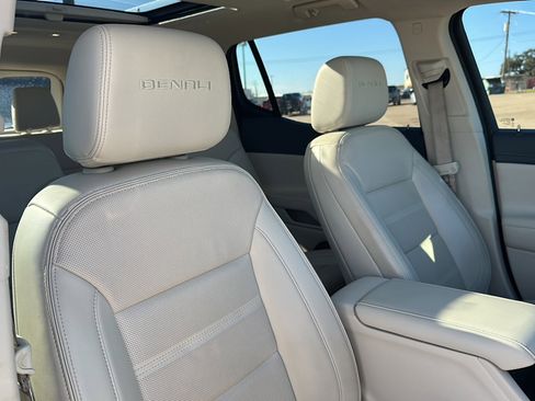 Used 2023 GMC Acadia Denali w/ Denali Ultimate Package image 25