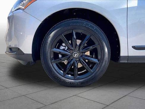 Used 2025 Acura RDX SH-AWD image 11