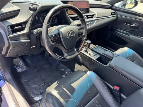 Used 2019 Lexus ES 350 w/ Accessory Package FWD image 11