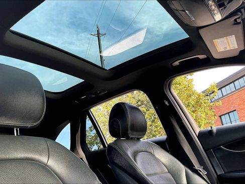 Used 2018 Mercedes-Benz GLC 300 image 17