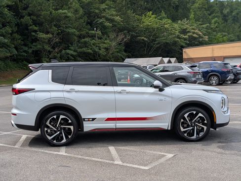 Used 2024 Mitsubishi Outlander Ralliart AWD/4WD image 10