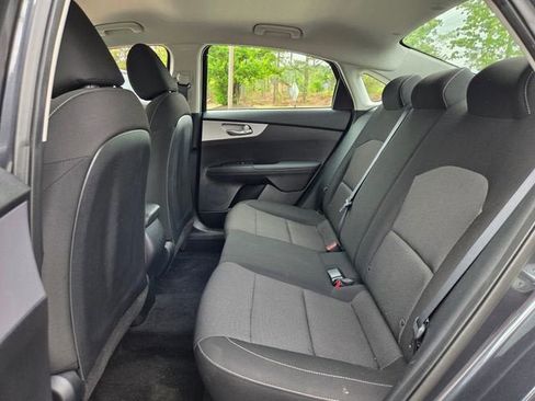 Used 2024 Kia Forte LXS FWD image 12