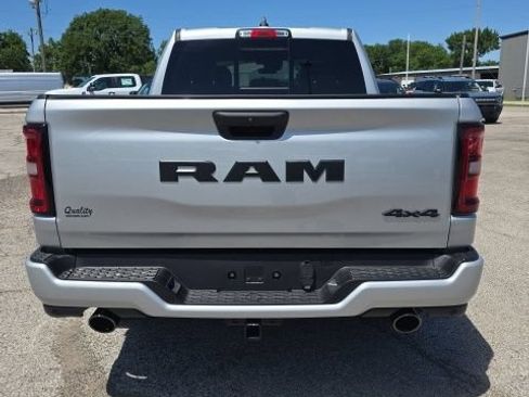 New 2026 RAM 1500 Express AWD/4WD image 5