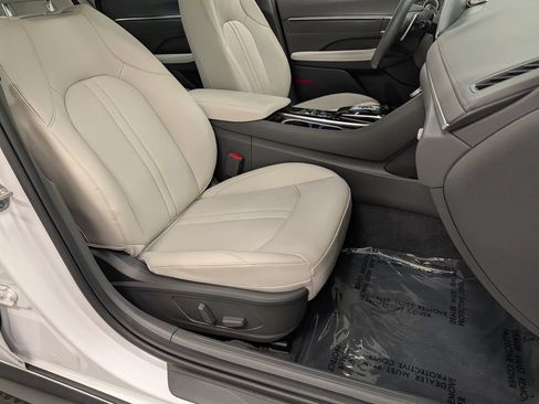 Used 2023 Hyundai Sonata Limited FWD image 28