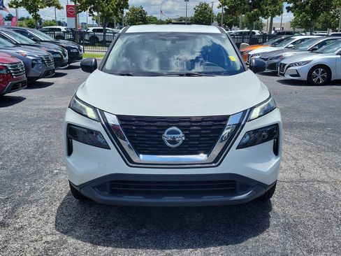Certified 2021 Nissan Rogue S FWD image 2