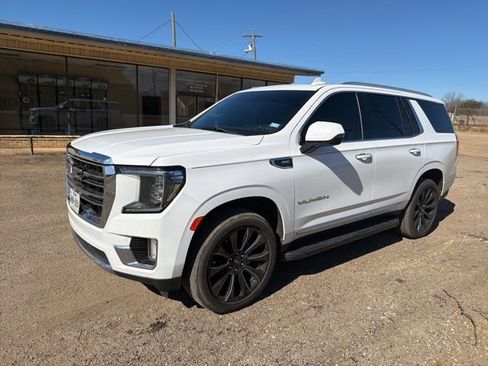 Used 2021 GMC Yukon SLT w/ SLT Premium Package image 2